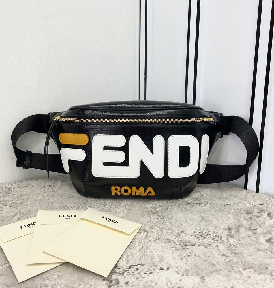 Fendi Multifunctional Waist Bag/Chest Bag