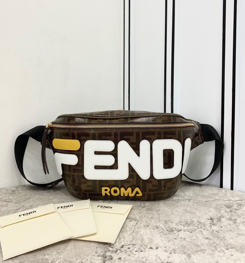 Fendi Multifunctional Waist Bag/Chest Bag