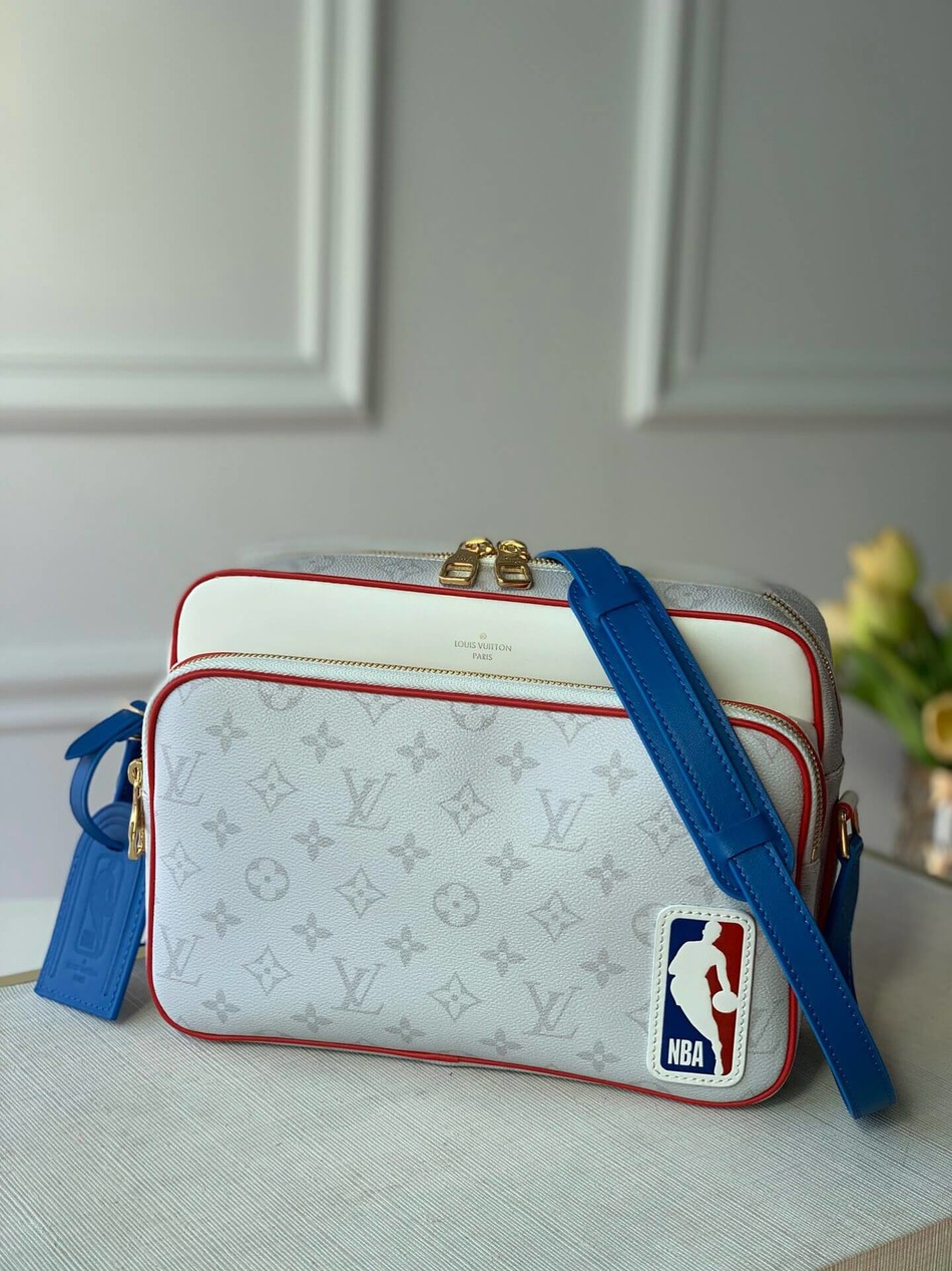 Louis Vuitton x NBA NIL Messenger Bag M85141