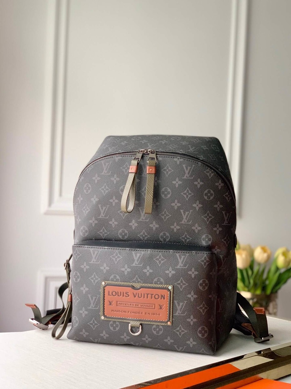 Louis Vuitton Discovery Backpack M45218