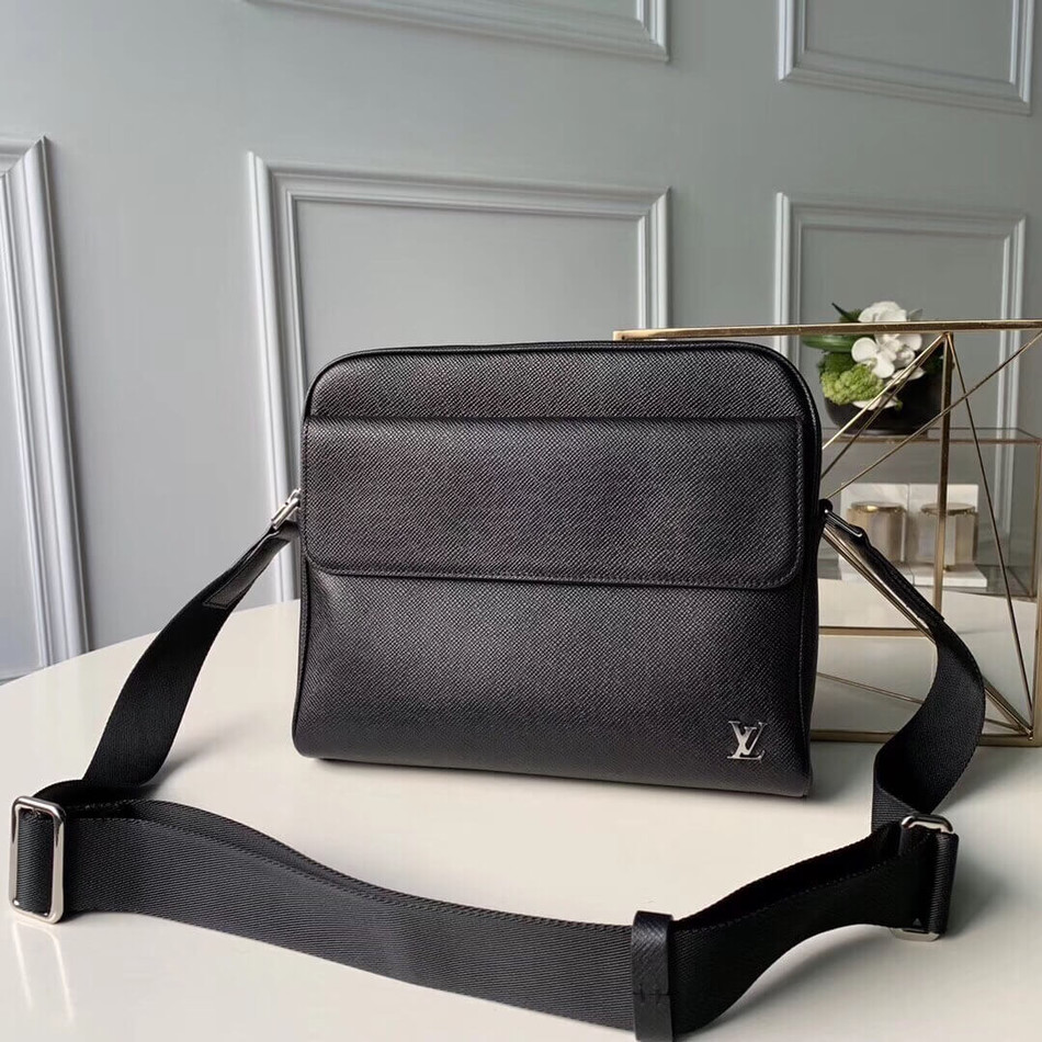 Louis Vuitton Alex Messenger PM M30260