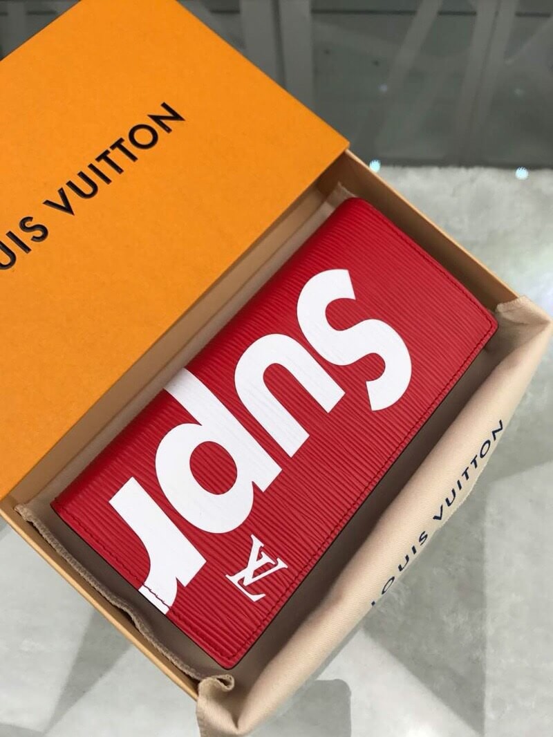 Louis Vuitton Supreme wallet M61817