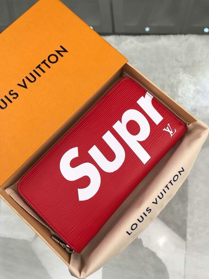 Louis Vuitton Supreme wallet M60305