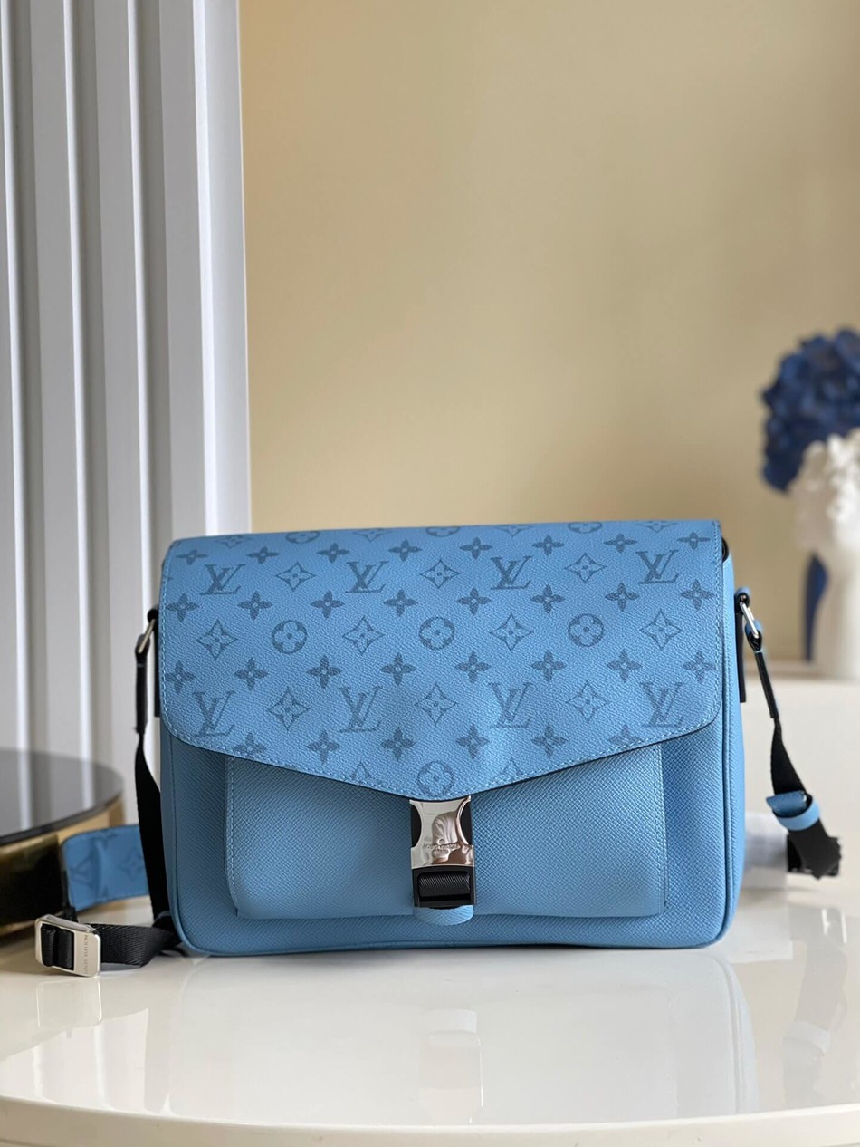 Louis Vuitton New Messenger K45 Messenger Bag M30745