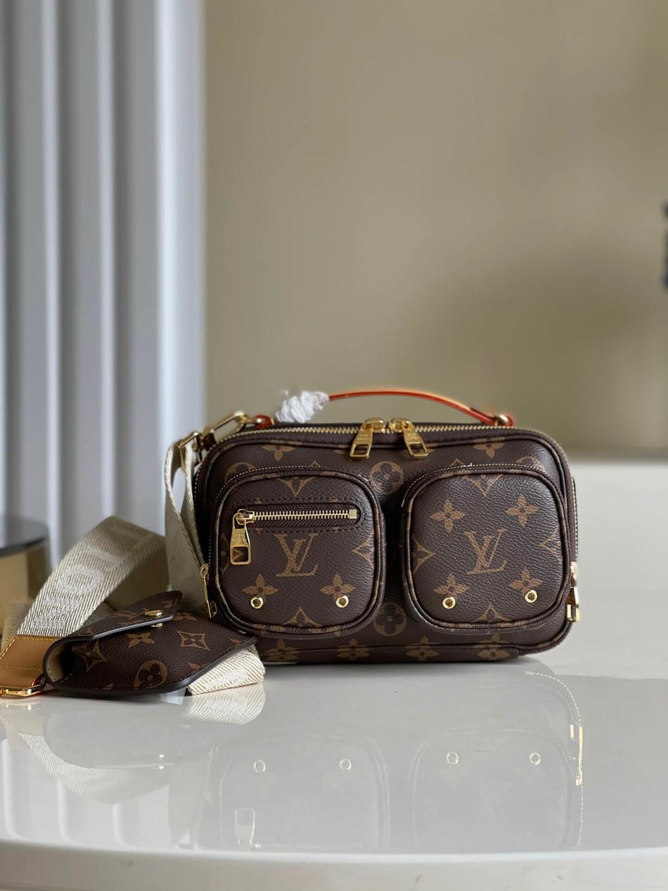 Louis Vuitton Utility Crossbody 3-in-1 Crossbody Bag M80446