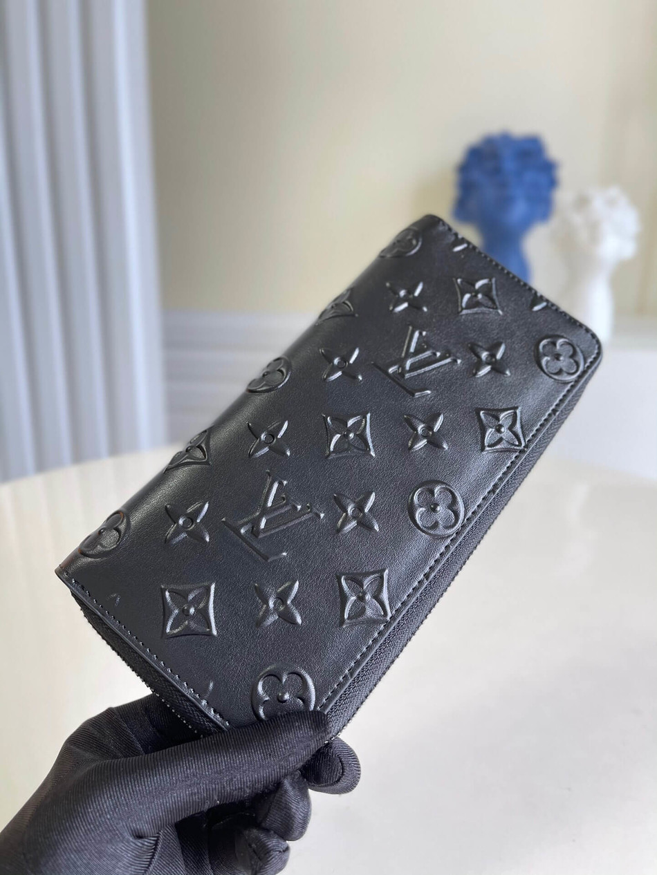 Louis Vuitton Zippy Vertical wallet M80505