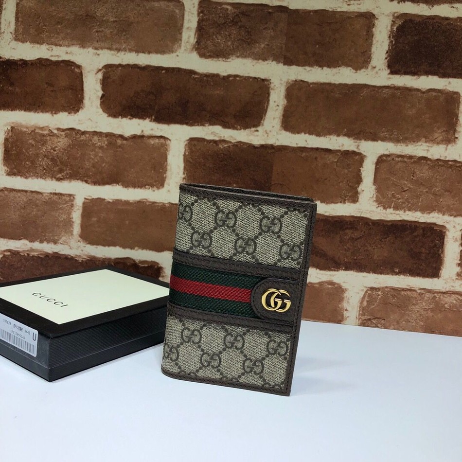 Gucci Ophidia series GG passport bag