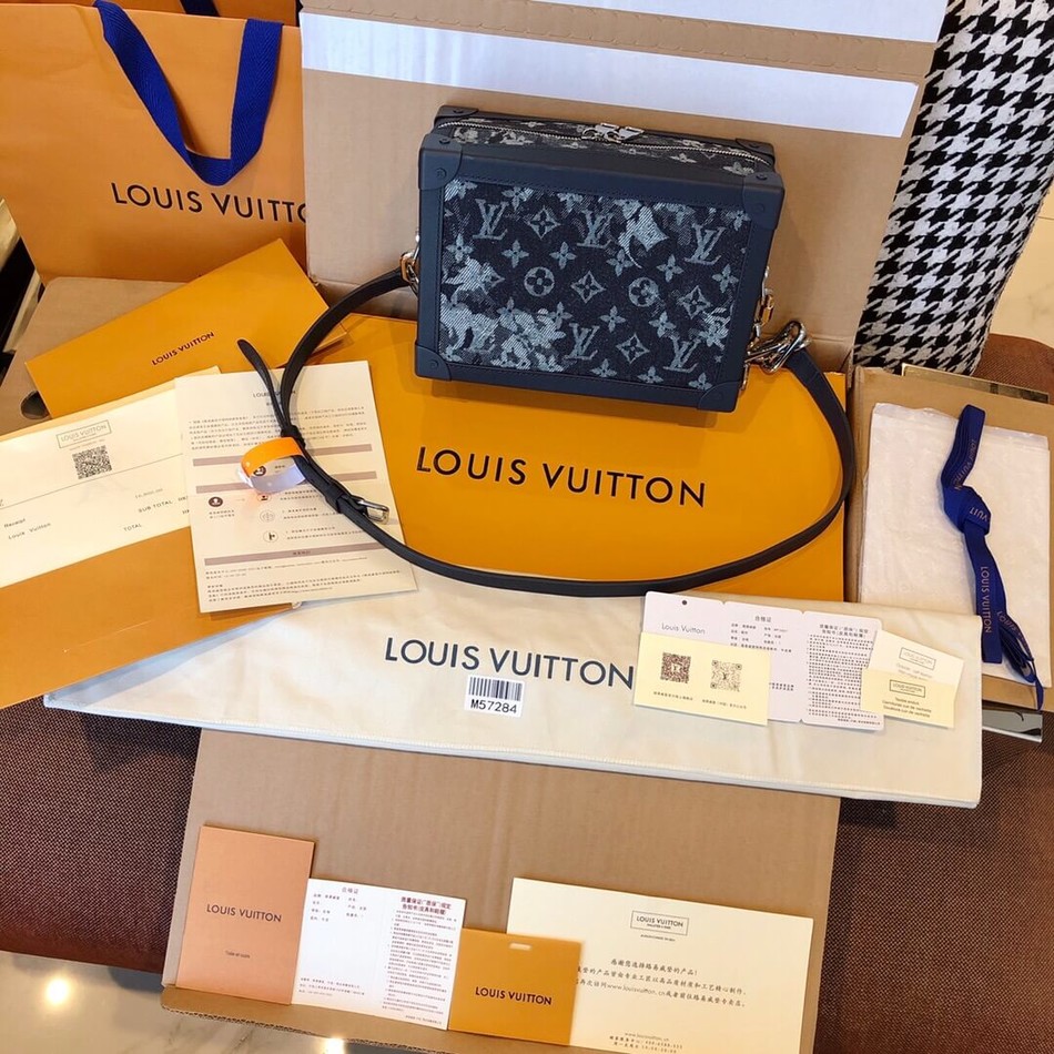 Louis Vuitton Soft Trunk Denim Series Chain Bag M57283