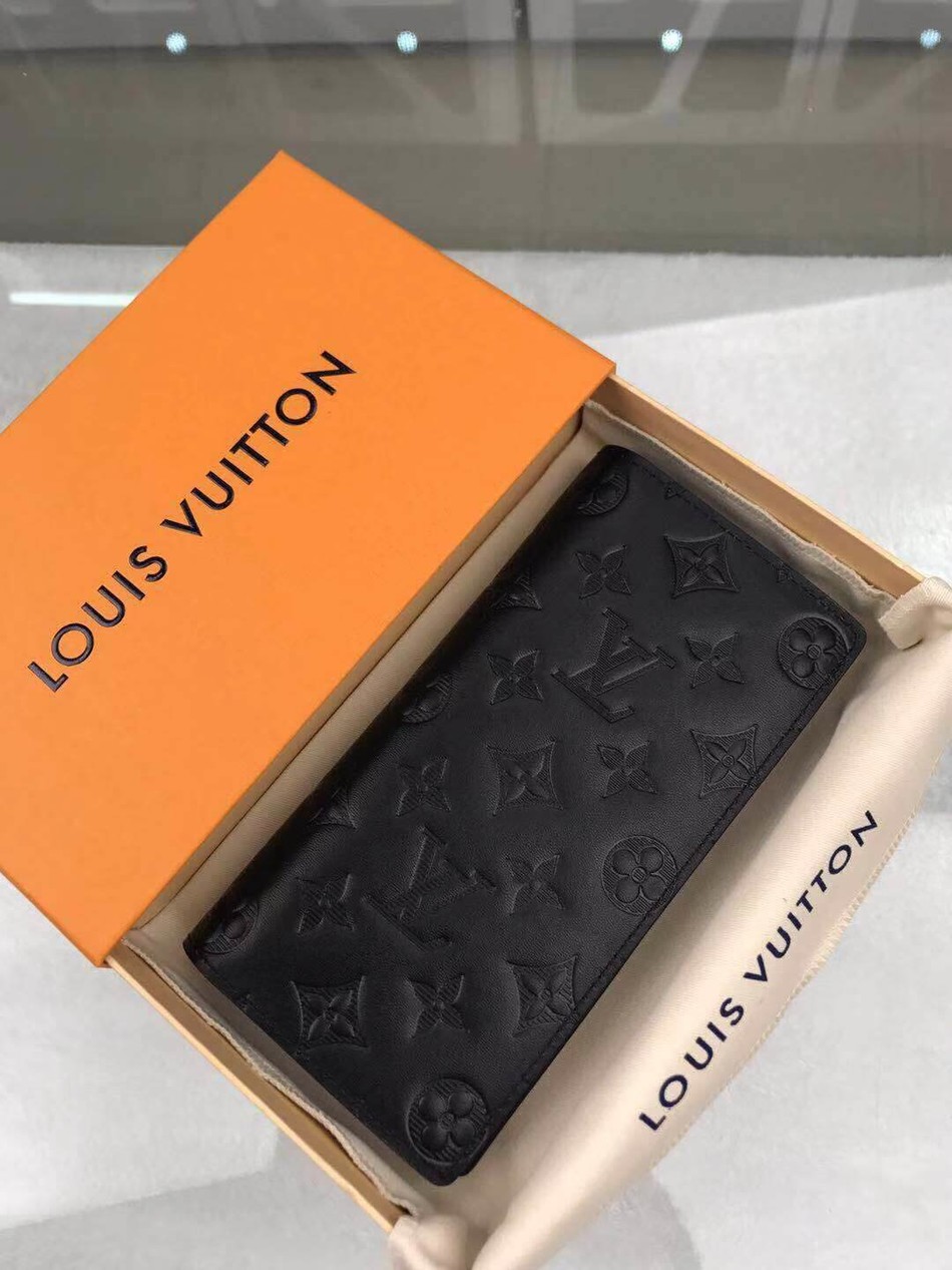 Louis Vuitton Brazza wallet M62900