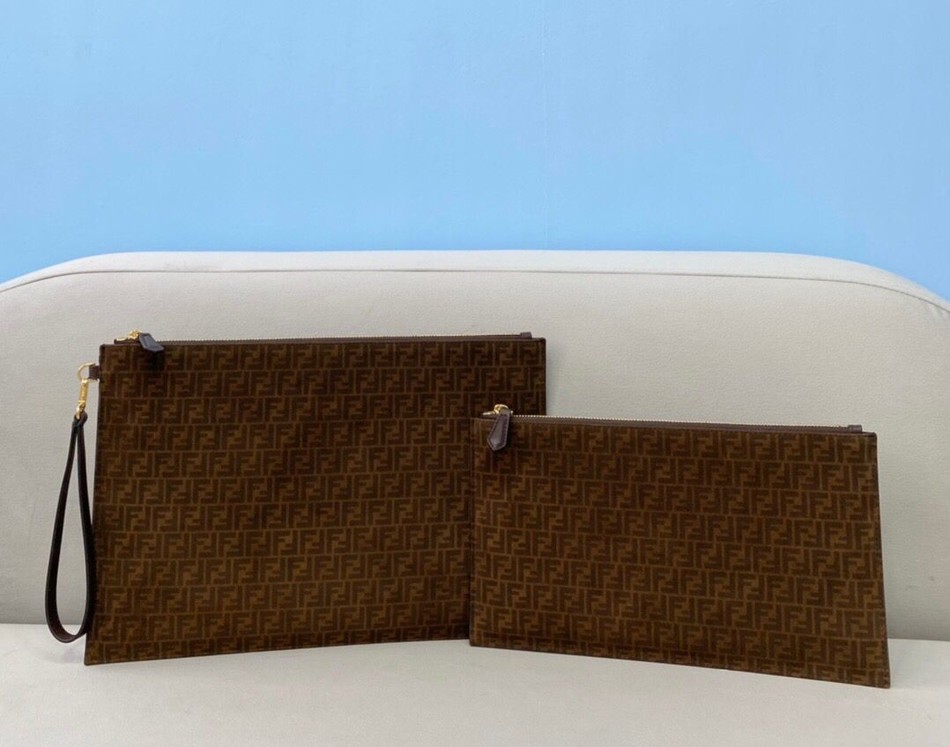 Fendi vintage leather clutch 8362L 8362S