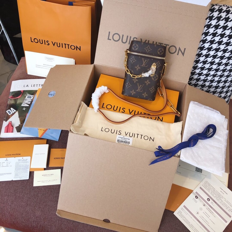 Louis Vuitton Phone Box Monogram chain phone bag M44914