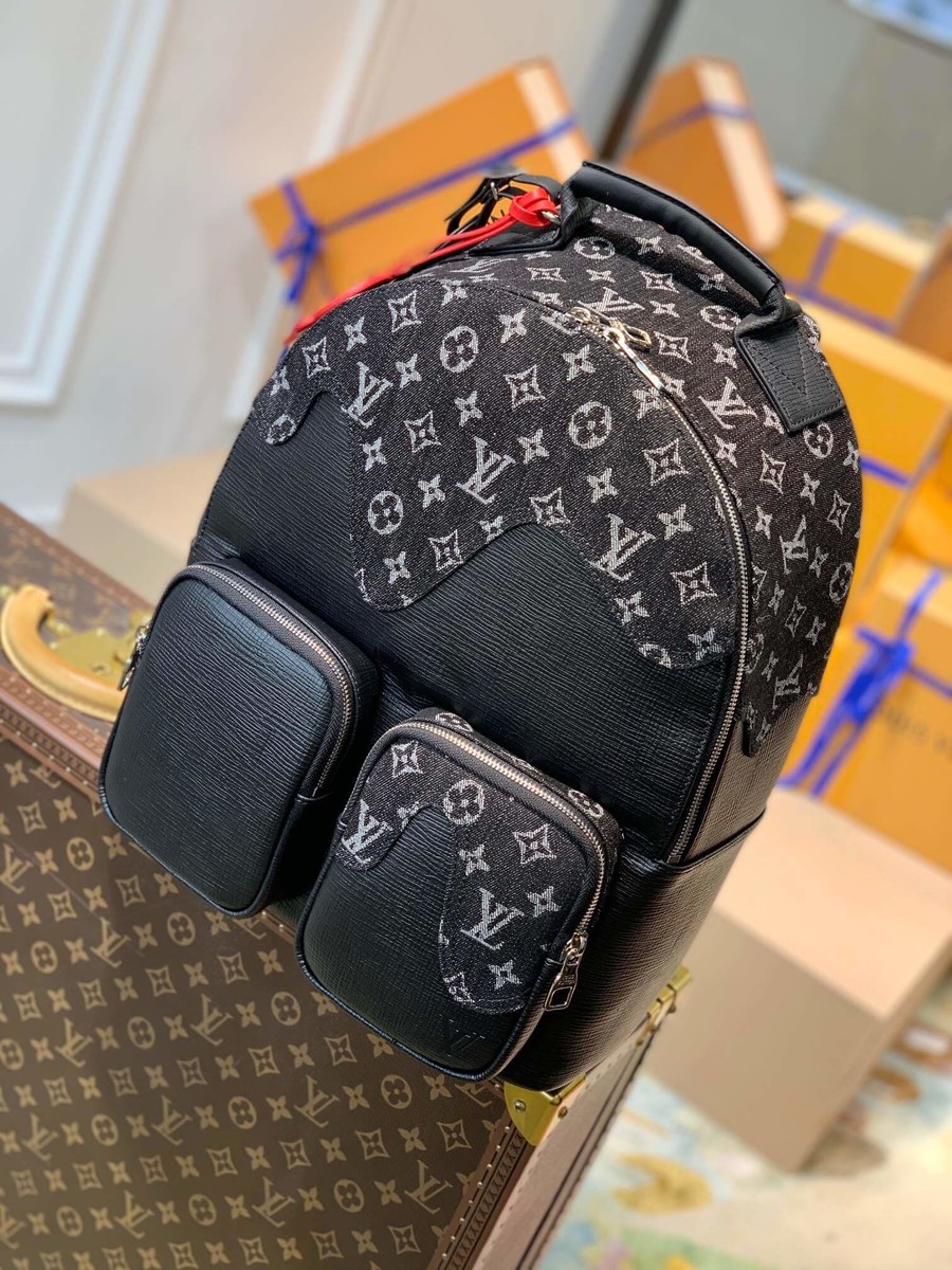 Louis Vuitton Multipocket backpack M45973