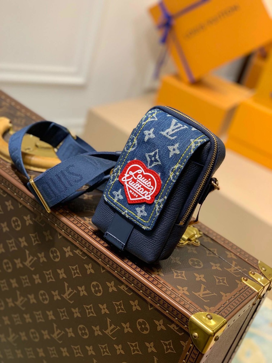 Louis Vuitton Flap Double mobile phone bag M81060