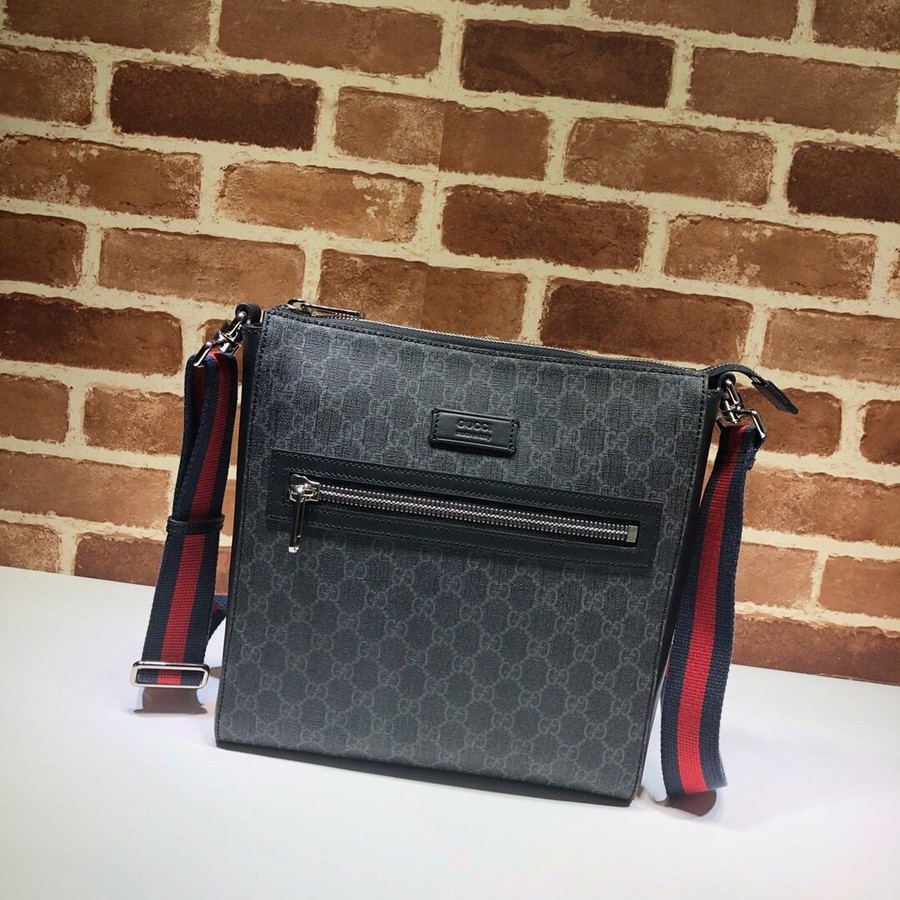 Gucci GG Supreme canvas messenger bag 474137