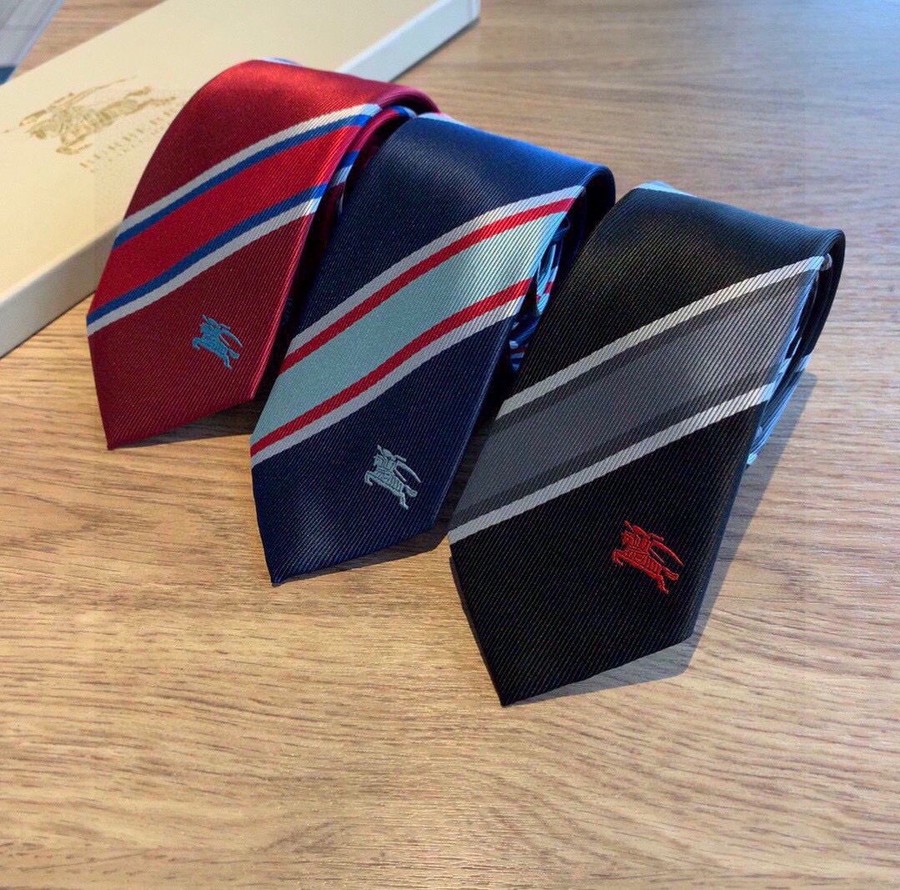 Burberry 100% top jacquard silk tie