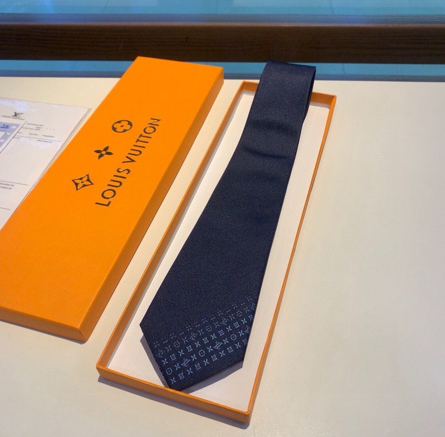 Louis Vuitton 100% top jacquard silk letter gradient tie