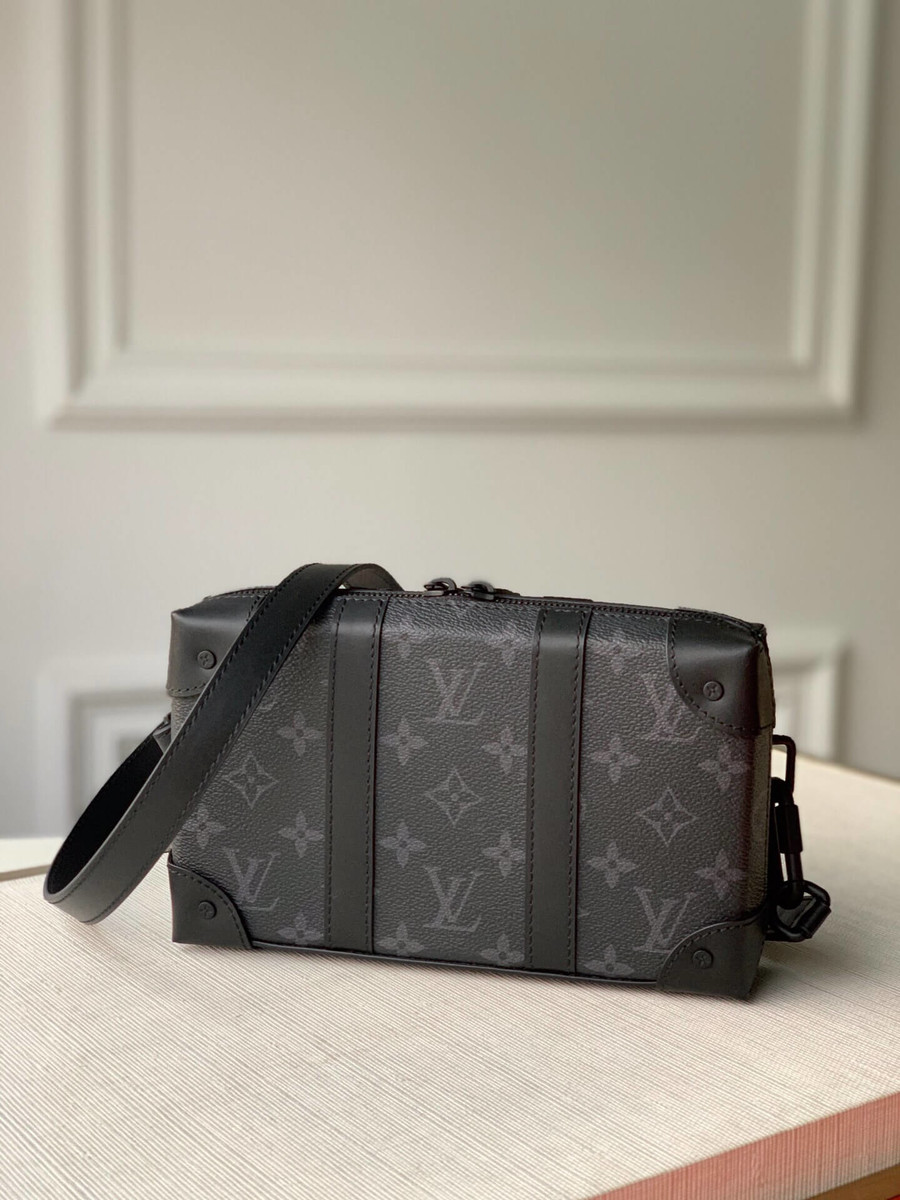 Louis Vuitton Soft Trunk bag M69838 black flower