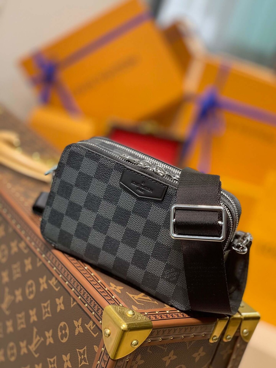 Louis Vuitton Alpha Wearable N60418