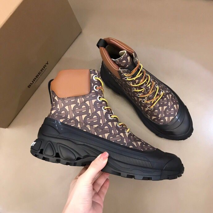 Burberry Union Men s High Top Sneakers