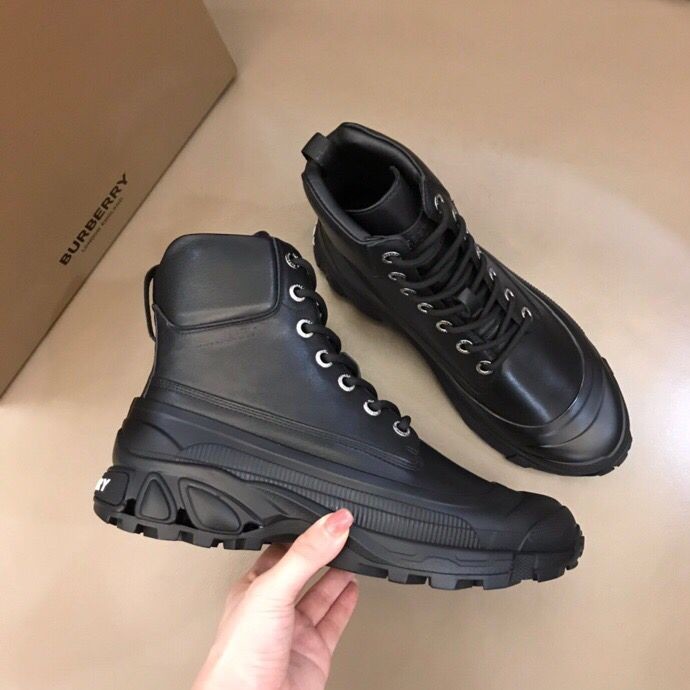 Burberry Union Men s High Top Sneakers