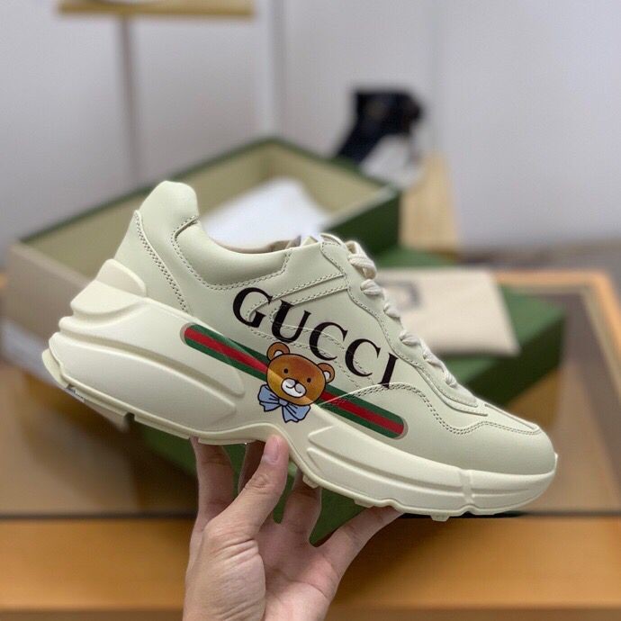 Gucci Vintage sneakers