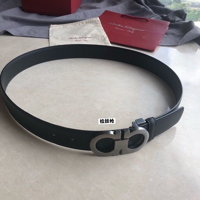 Ferragamo Men s Cowhide Black Reversible Usable Classic Timeless Buckle Belt 3.5cm