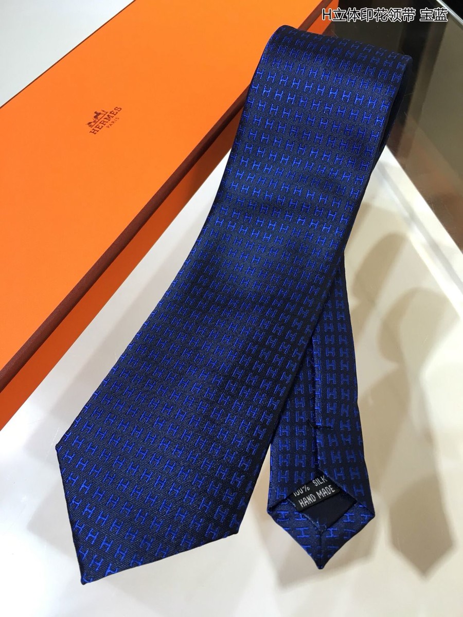 Hermes Twill silk three-dimensional print tie