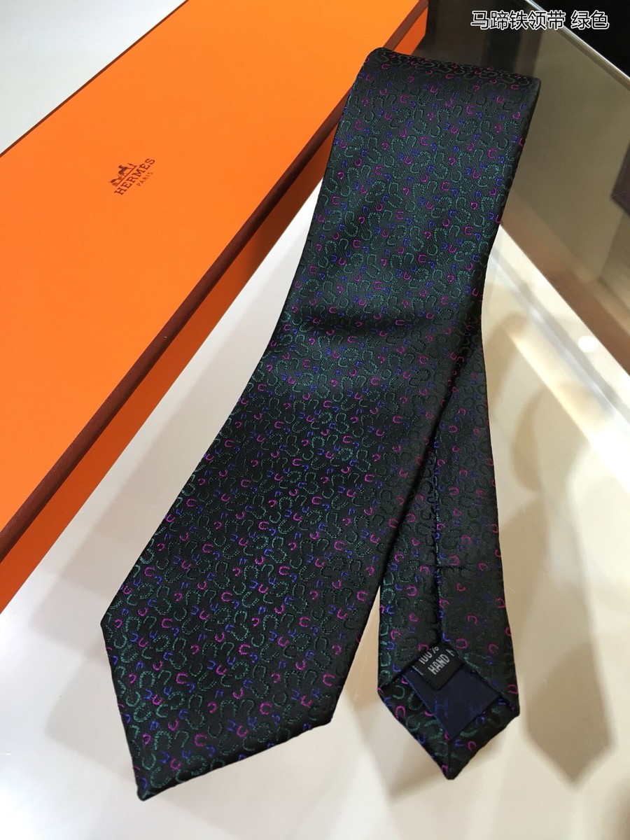 Hermes Twill silk horseshoe tie