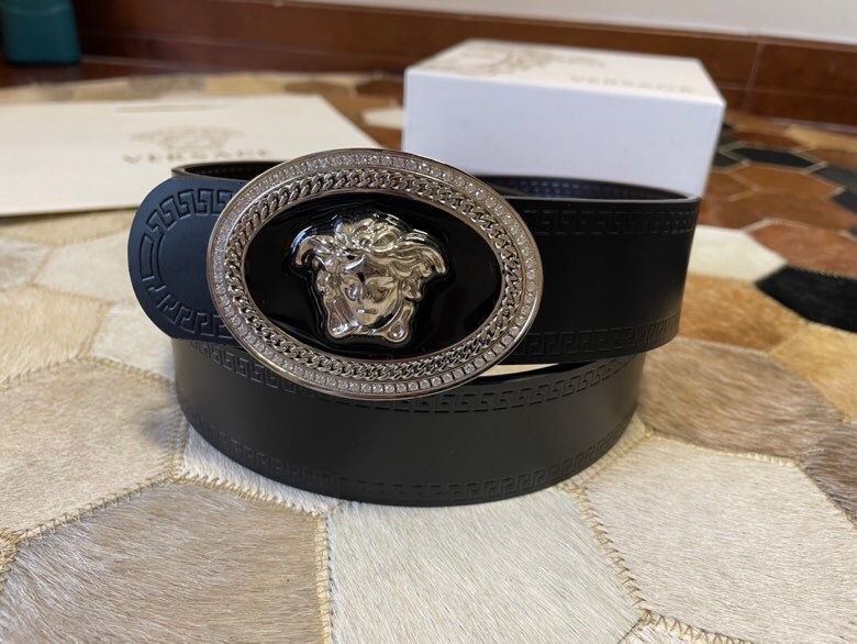 Versace Men s cowhide sheep pattern Medusa logo belt 3.8cm
