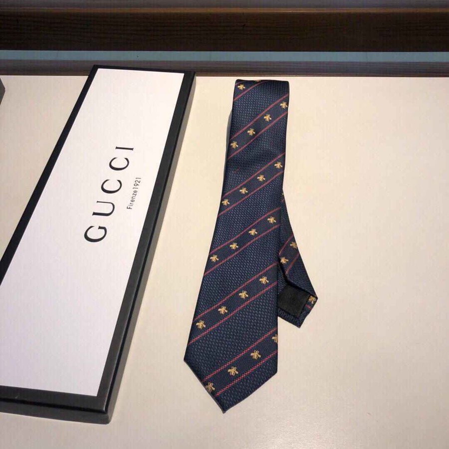 Gucci Jacquard silk handmade men s tie