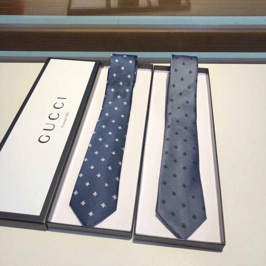 Gucci Jacquard silk men s tie