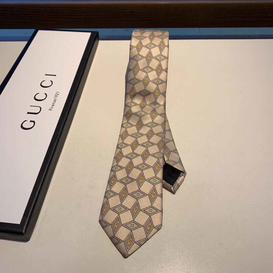 Gucci Men s silk tie with branded monograms