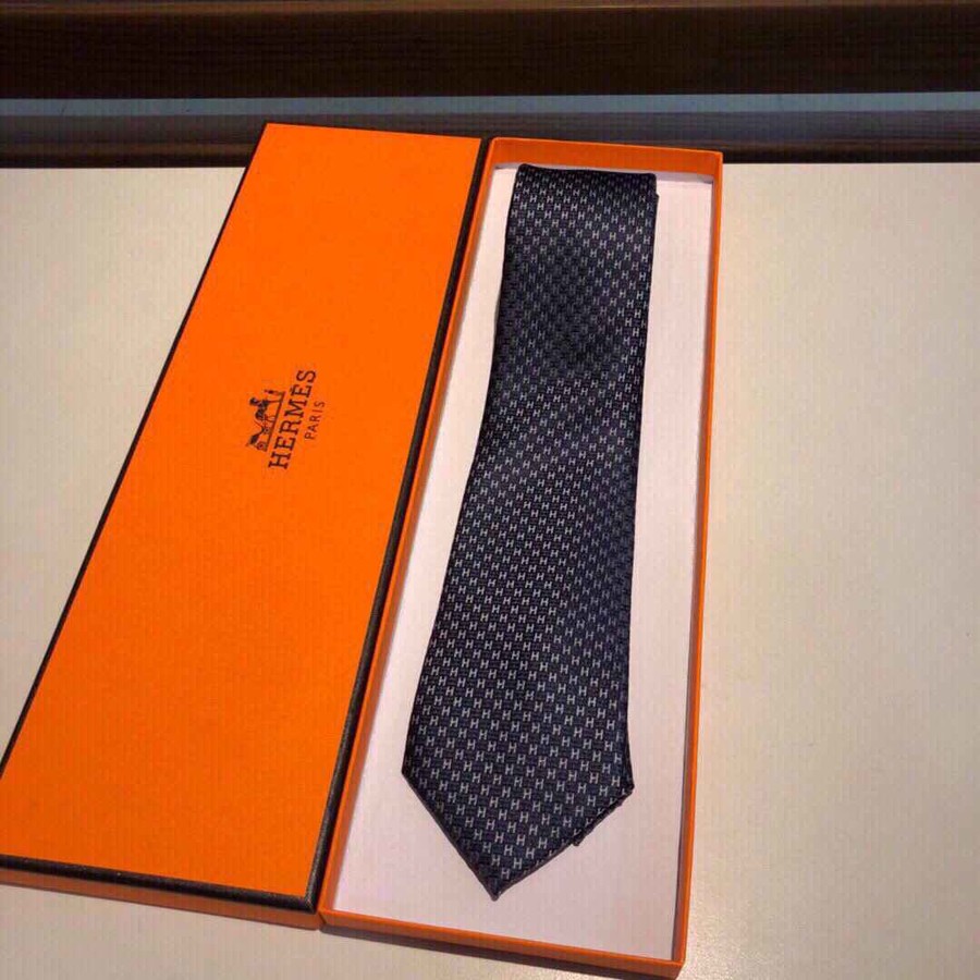 Hermes Twill silk men s tie