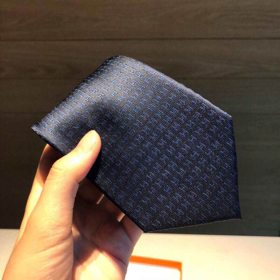Hermes Twill silk men s tie