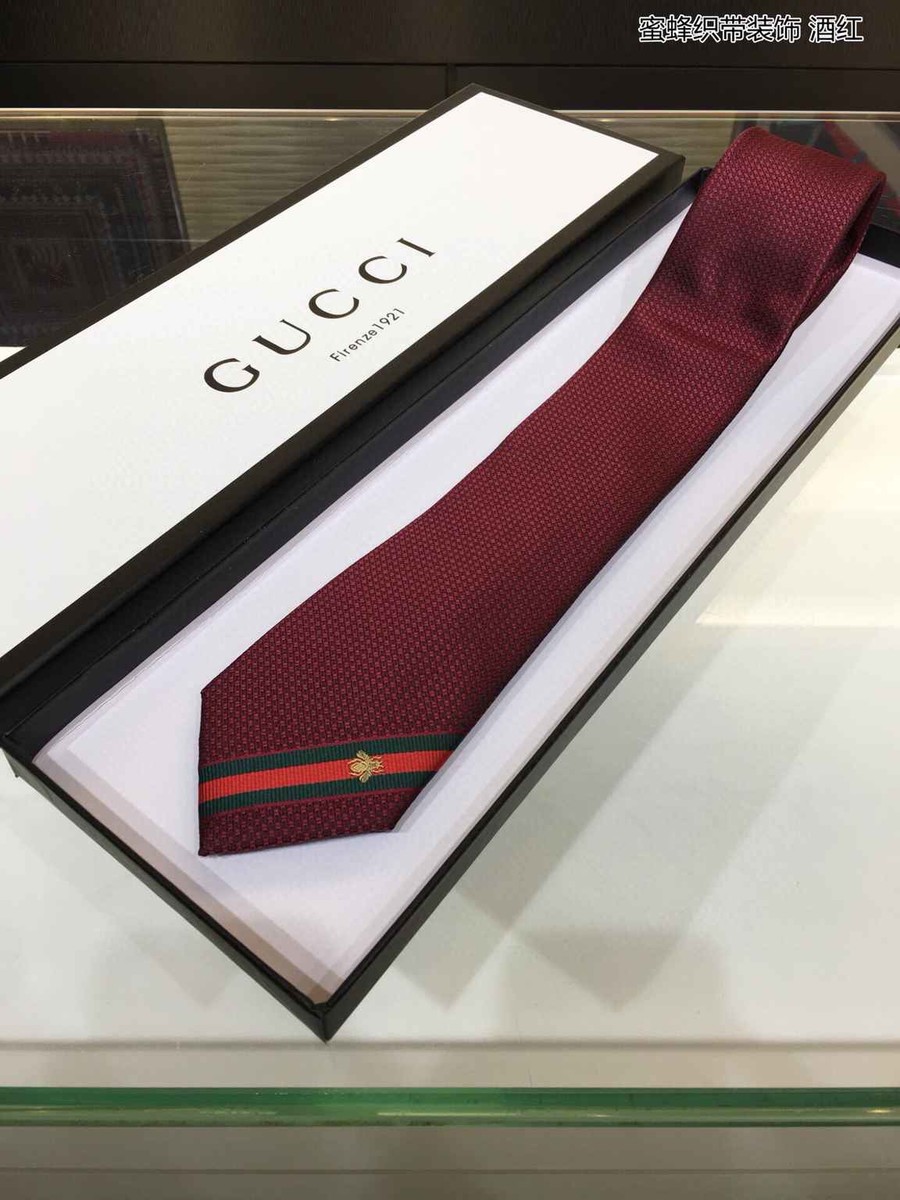 Gucci Jacquard silk bee webbing decorated tie