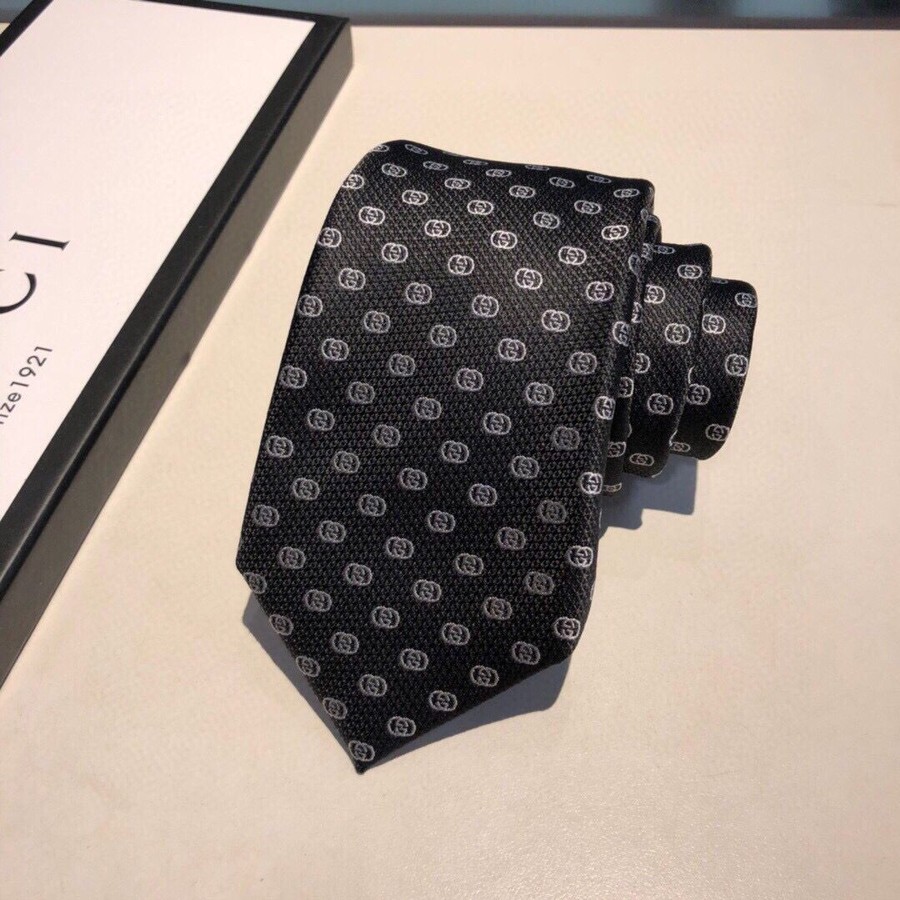 Gucci Classic small G Logo jacquard silk tie