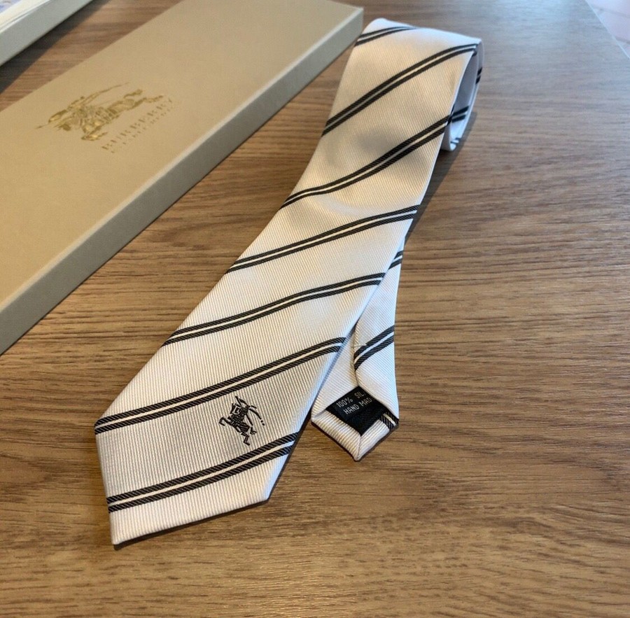 Burberry Vintage check tie in jacquard silk