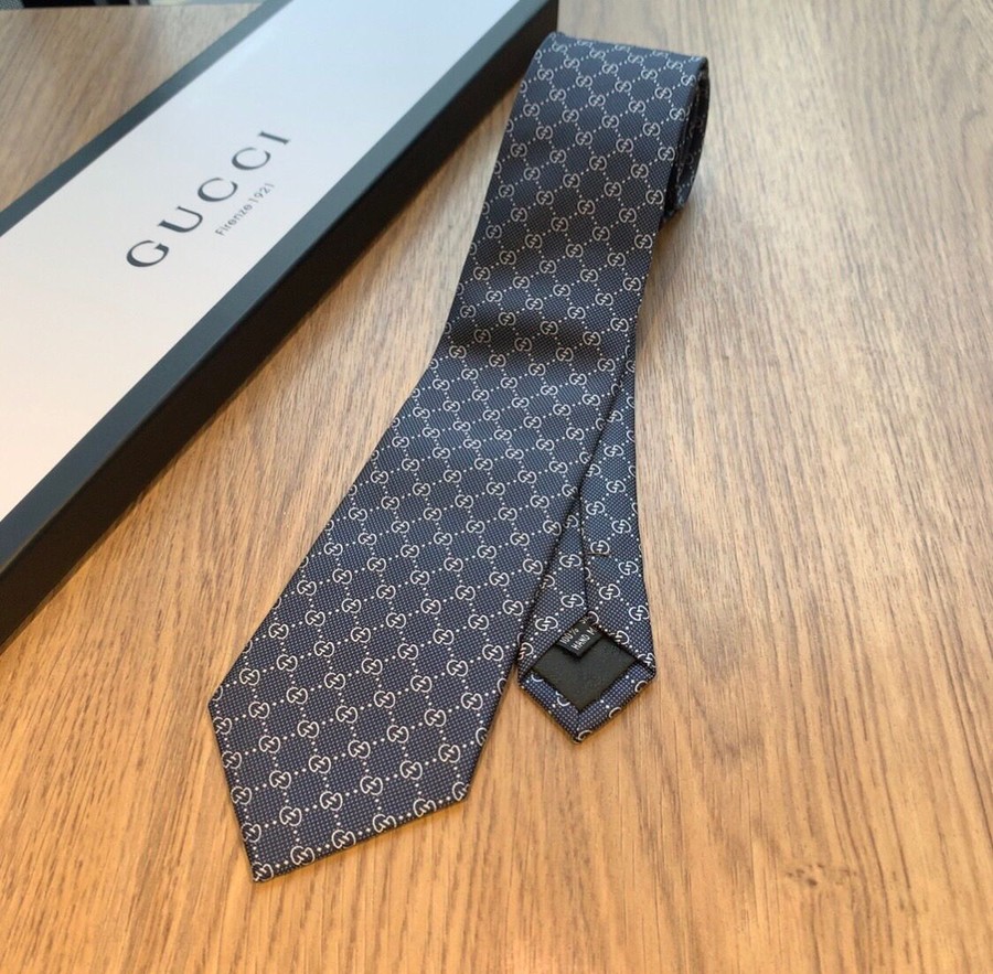 Gucci Jacquard silk men s tie