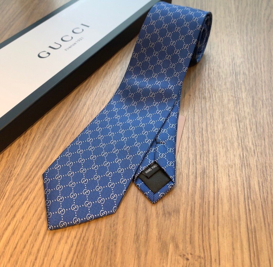 Gucci Jacquard silk men s tie