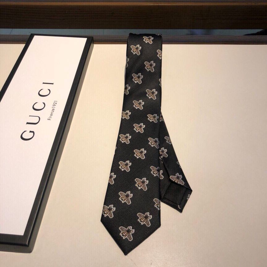 Gucci Jacquard silk men s bee tie
