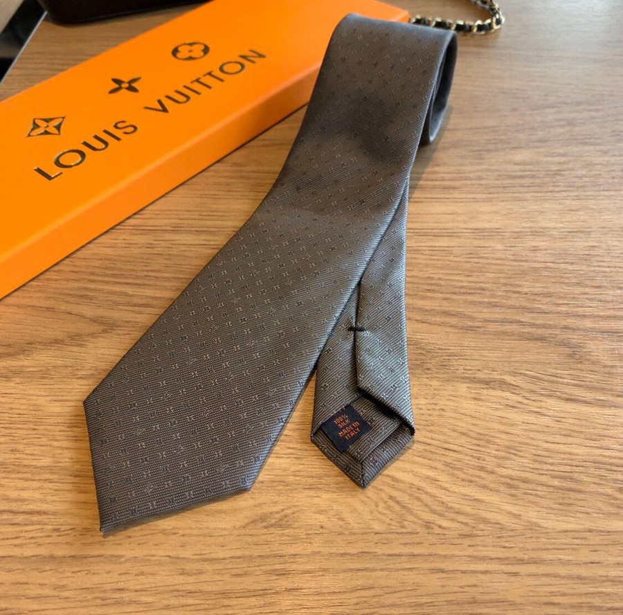 Louis Vuitton Jacquard silk small logo jacquard men s tie