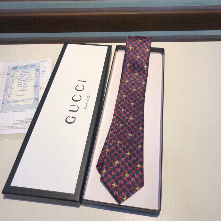 Gucci Interlocking G pattern woven bee silk tie