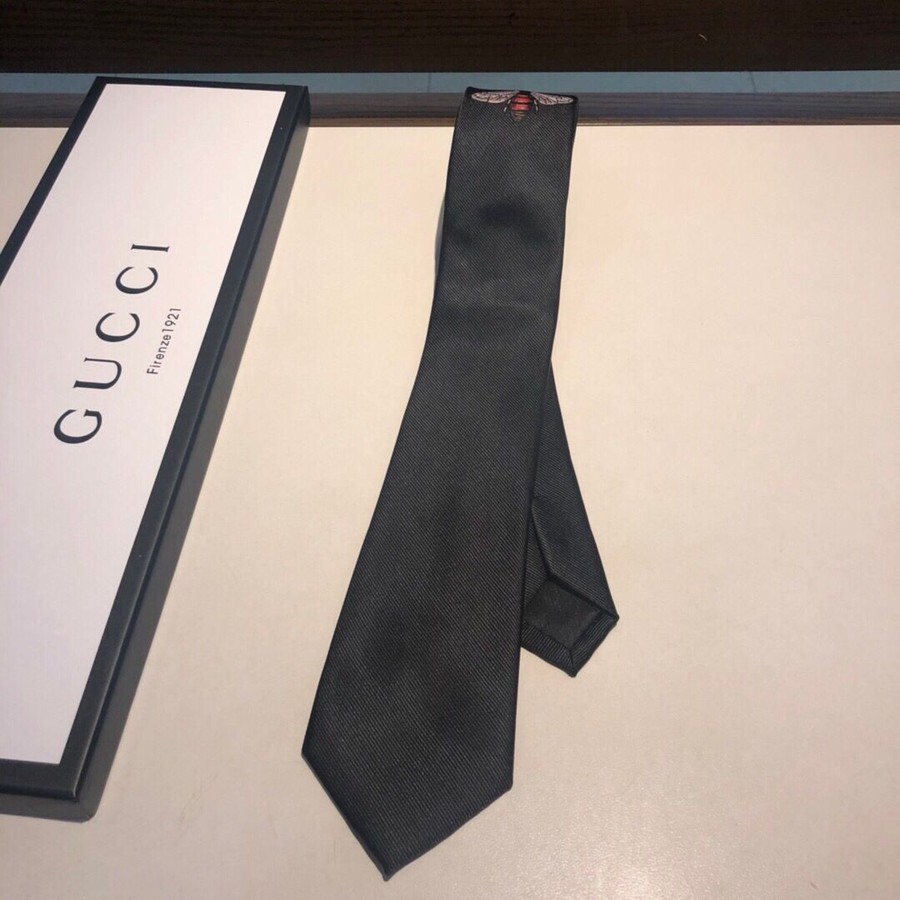 Gucci Jacquard silk men s bee tie