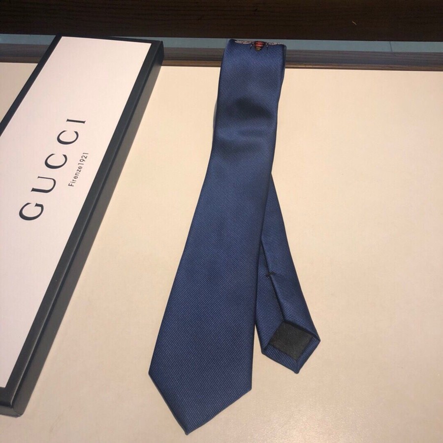 Gucci Jacquard silk men s bee tie