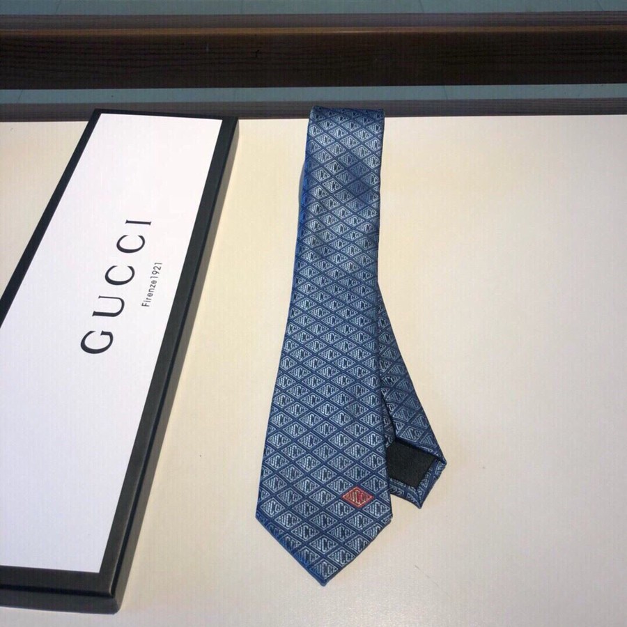 Gucci Jacquard silk men s tie