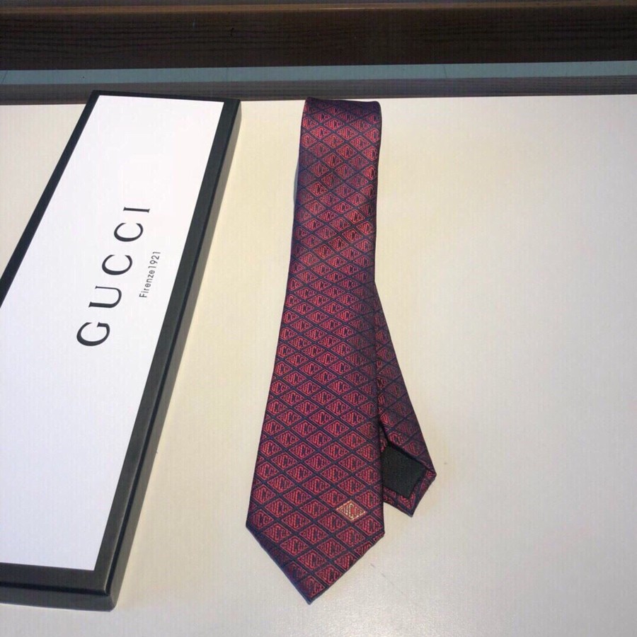 Gucci Jacquard silk men s tie