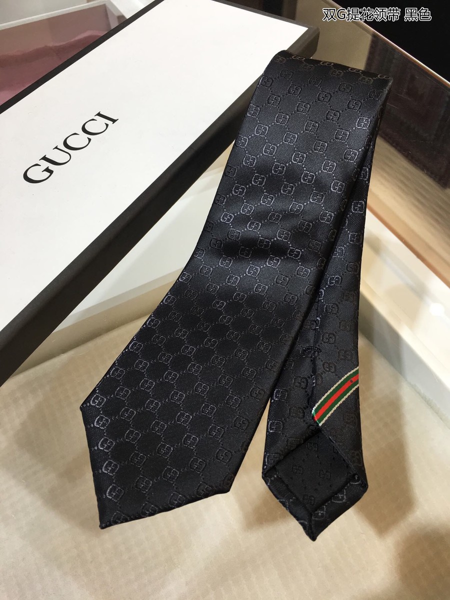 Gucci Jacquard silk GG jacquard tie