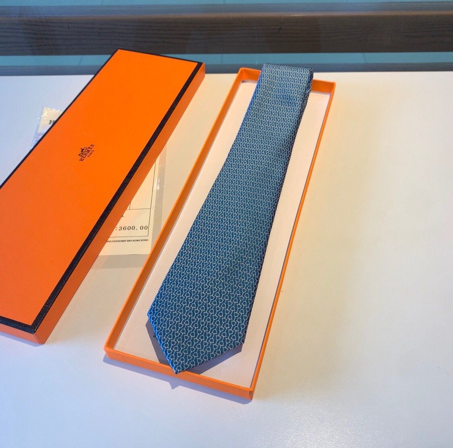 Hermes Twill silk men s tie