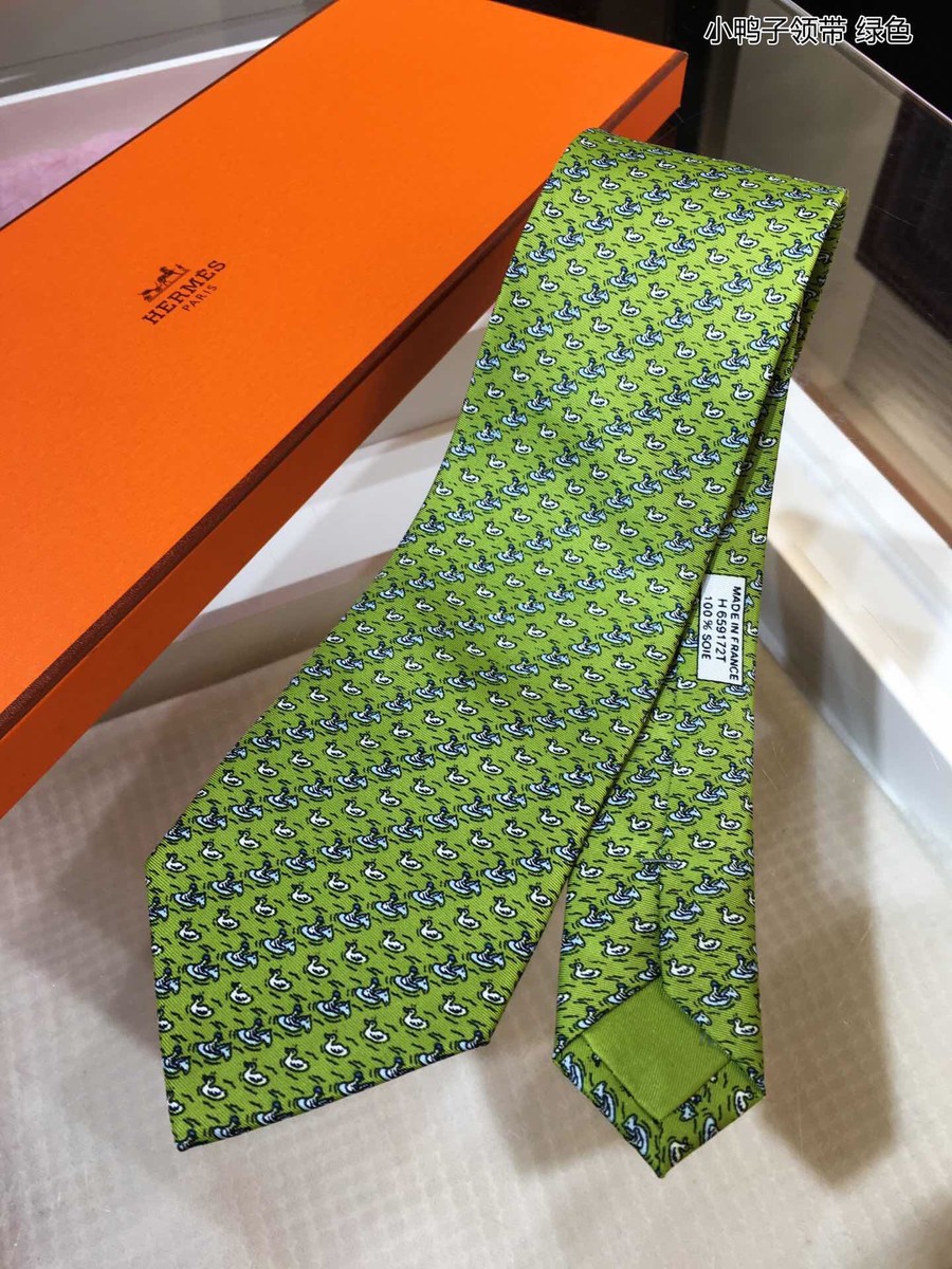 Hermes Twill silk duckling tie