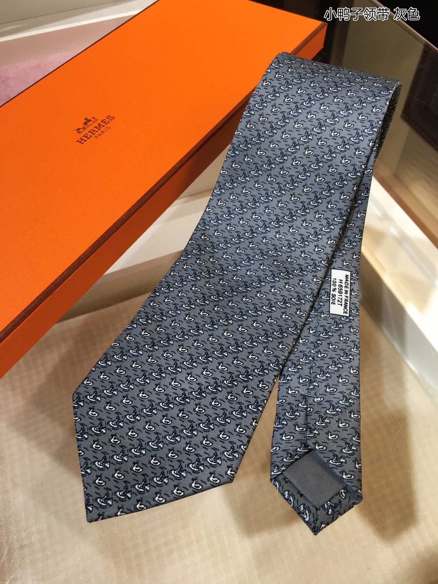 Hermes Twill silk duckling tie